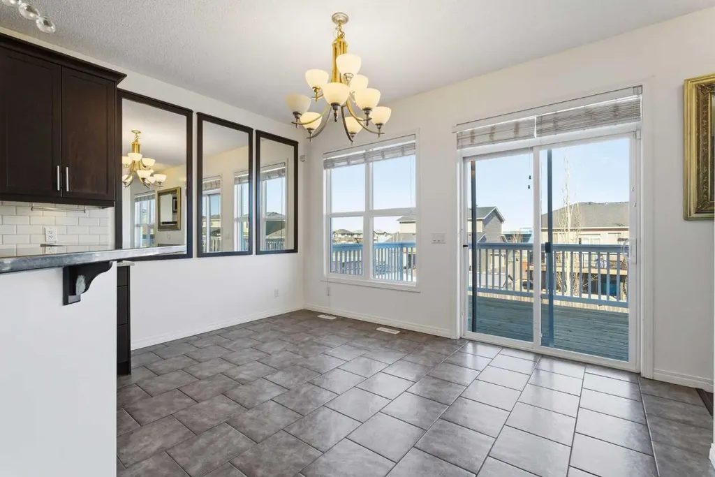 164 West Creek Green Chestermere AB T1X 0B4