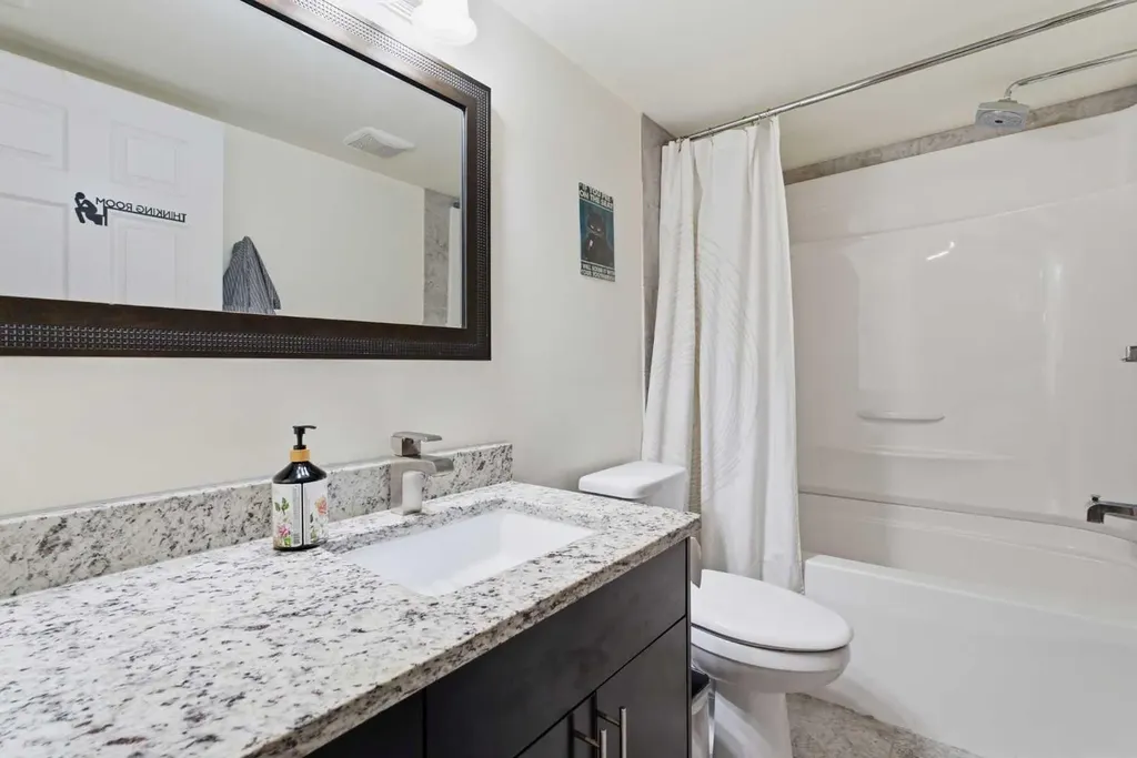 164 West Creek Green Chestermere AB T1X 0B4