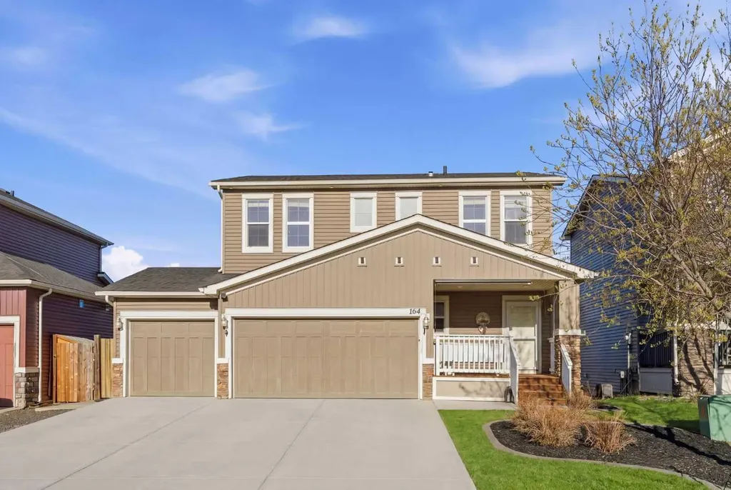 164 West Creek Green Chestermere AB T1X 0B4