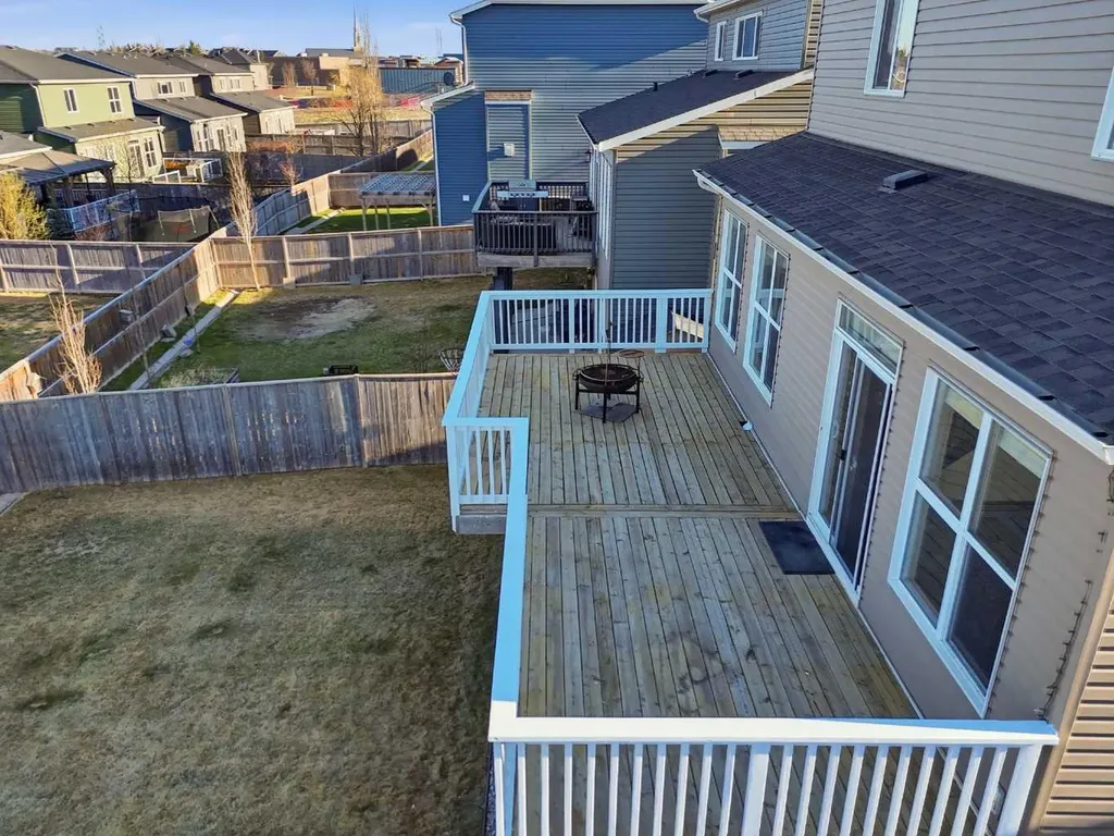 164 West Creek Green Chestermere AB T1X 0B4