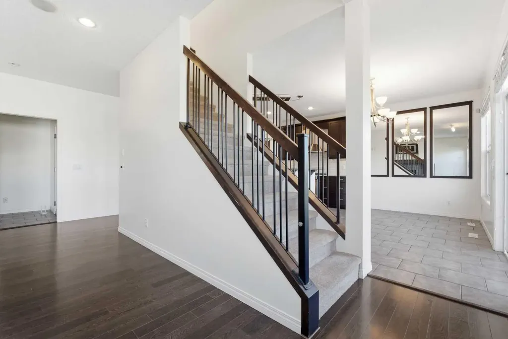 164 West Creek Green Chestermere AB T1X 0B4
