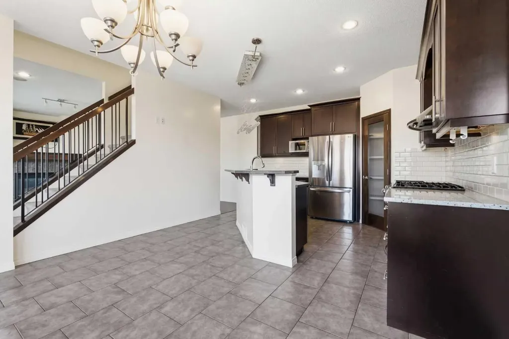 164 West Creek Green Chestermere AB T1X 0B4