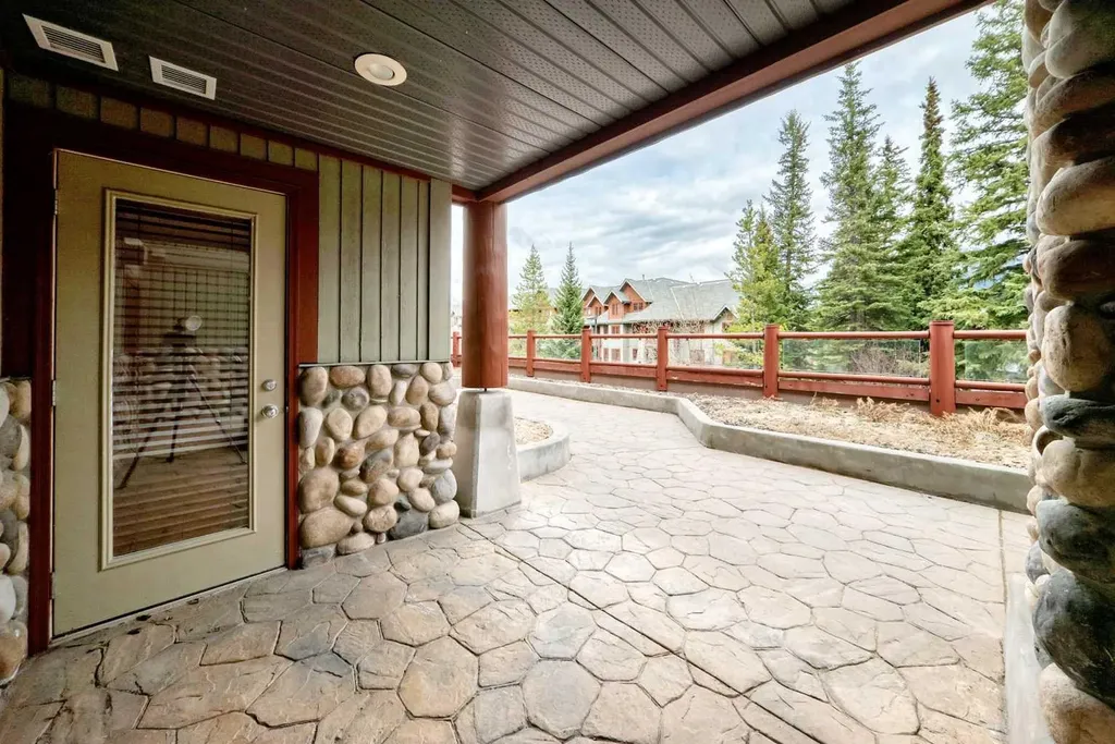 150 Crossbow Place Canmore AB T1W 3H5