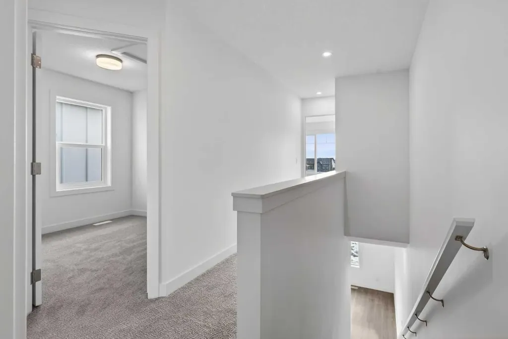 2231 81st Street SW Calgary AB T3H 3V8