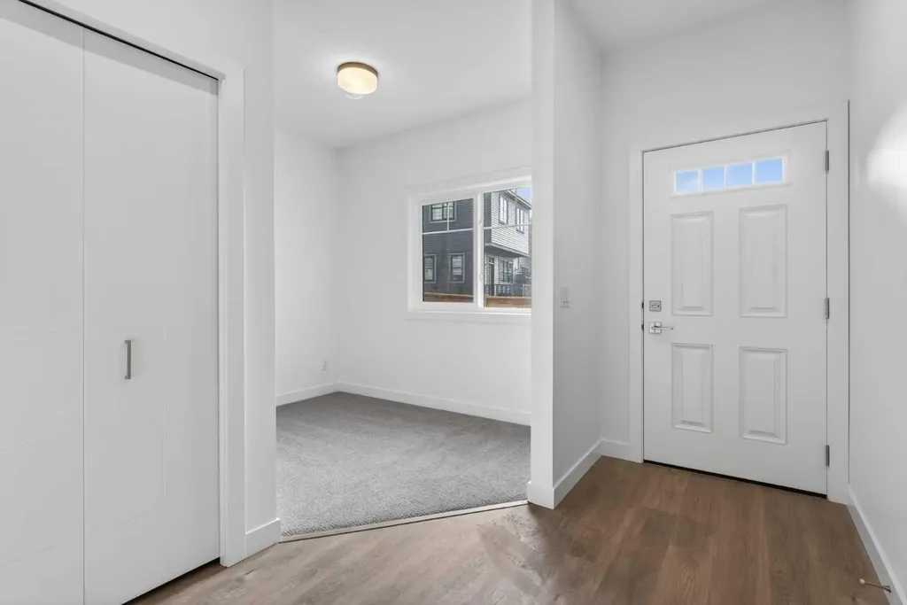 2231 81st Street SW Calgary AB T3H 6M4