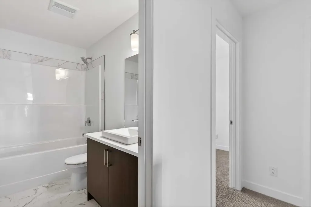 2231 81st Street SW Calgary AB T3H 6M4