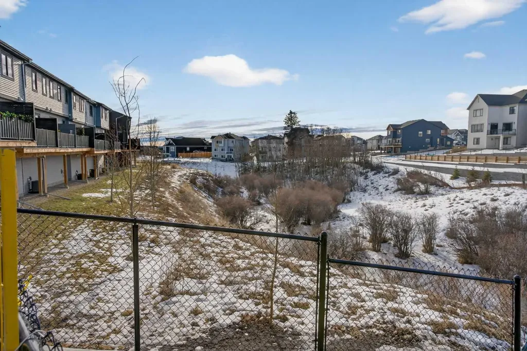 2231 81st Street SW Calgary AB T3H 6M4
