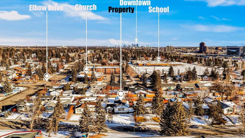 908 Stonehaven Road SW Calgary AB T2W 0P6