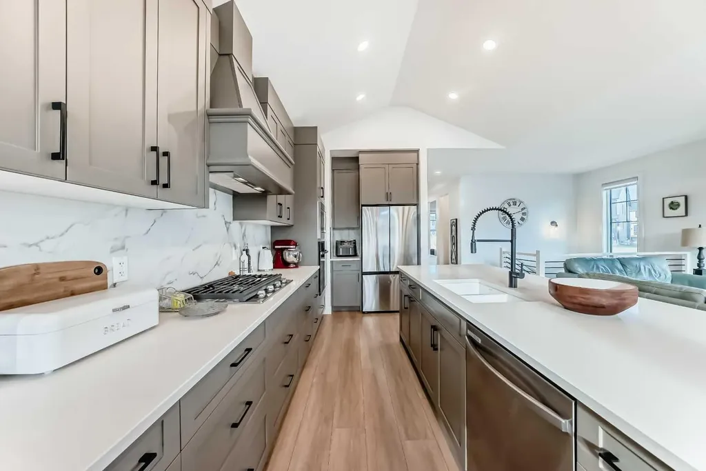 568 Grayling Bend Rural Rocky View County AB T3Z 0H6