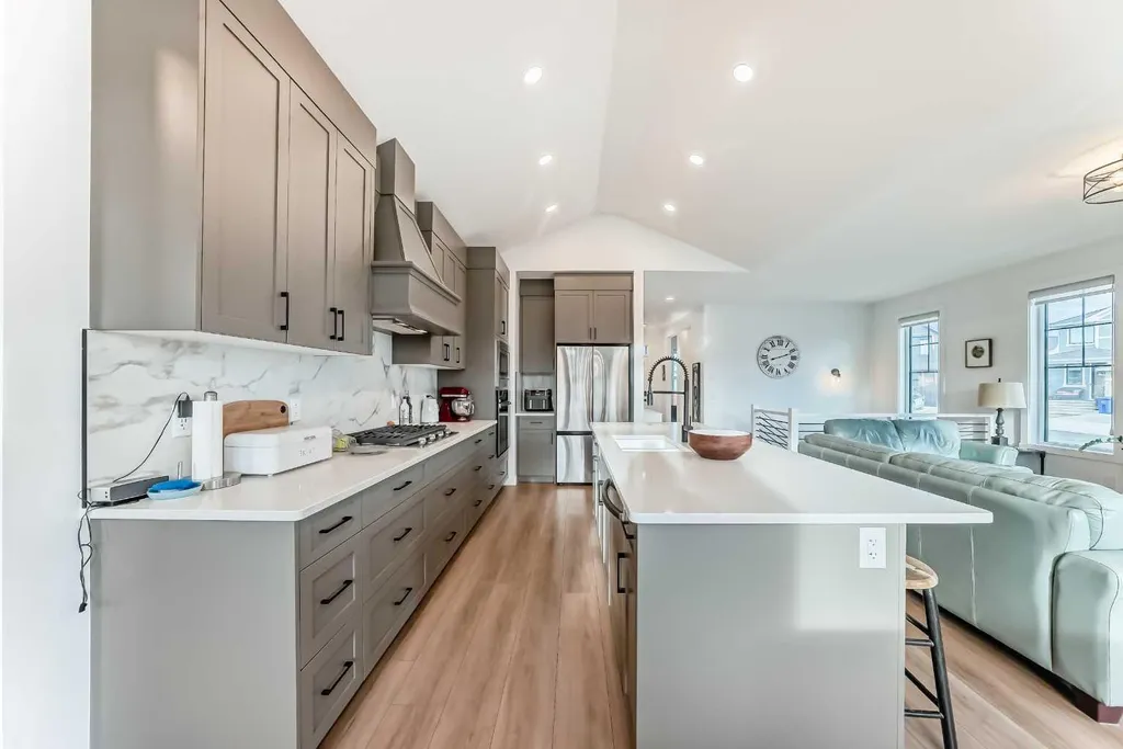 568 Grayling Bend Rural Rocky View County AB T3Z 0H6