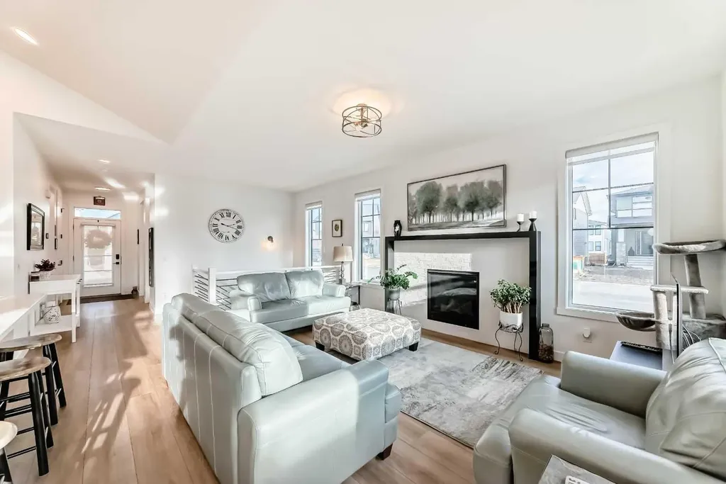 568 Grayling Bend Rural Rocky View County AB T3Z 0H6