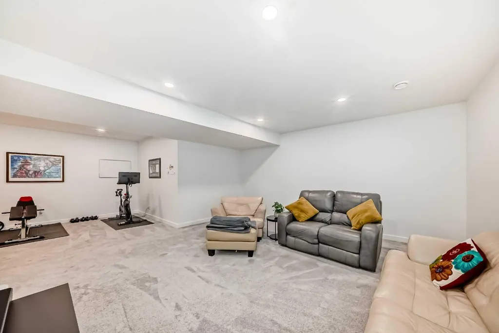 568 Grayling Bend Rural Rocky View County AB T3Z 0H6