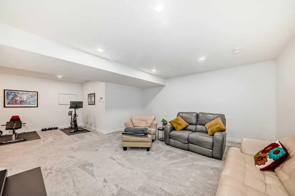 568 Grayling Bend Rural Rocky View County AB T3Z 0H6