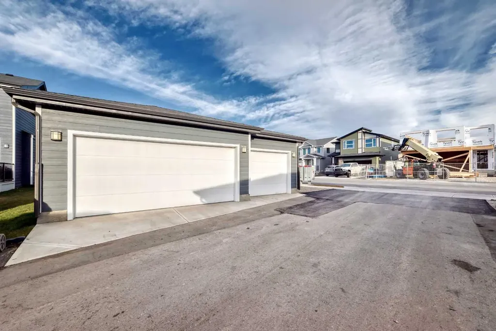 568 Grayling Bend Rural Rocky View County AB T3Z 0H6