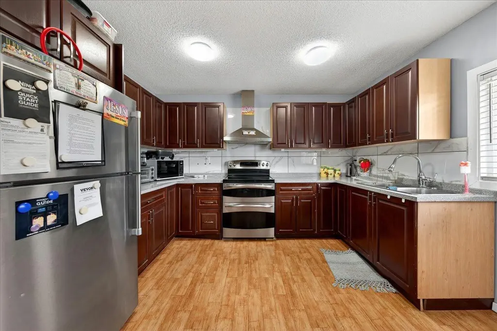 3620 28 Street SE Calgary AB T2B 2H9