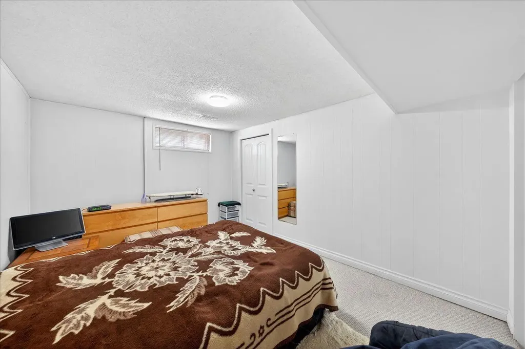 3620 28 Street SE Calgary AB T2B 2H9