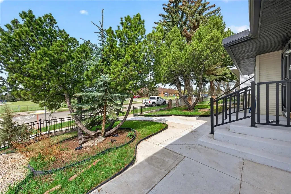 3620 28 Street SE Calgary AB T2B 2H9