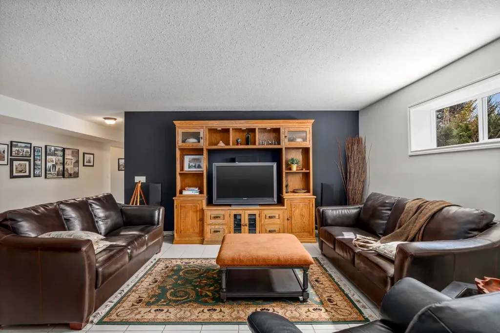 262039 Township Road 224 Rural Wheatland County AB T0J 0M0