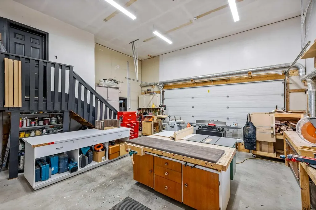 262039 Township Road 224 Rural Wheatland County AB T0J 0M0