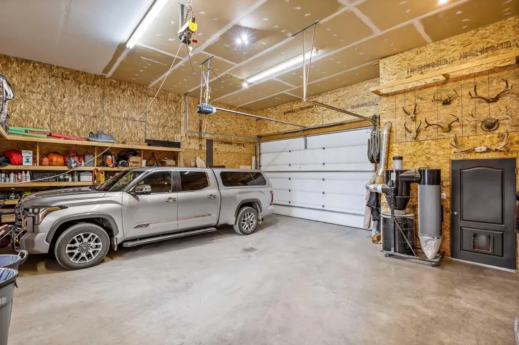 262039 Township Road 224 Rural Wheatland County AB T0J 0M0