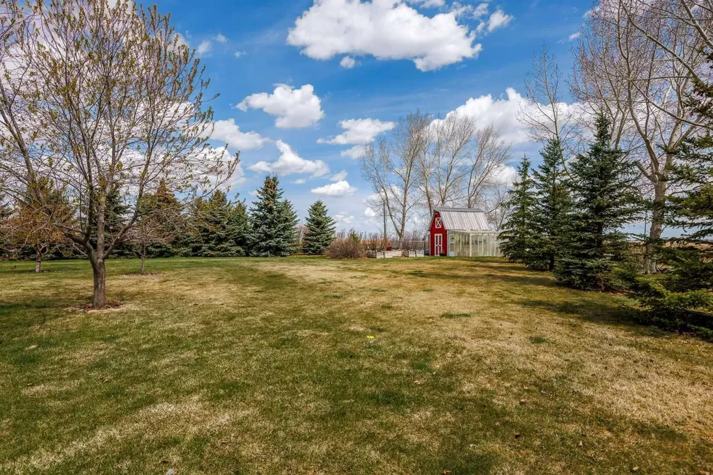 262039 Township Road 224 Rural Wheatland County AB T0J 0M0