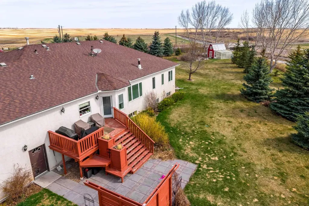 262039 Township Road 224 Rural Wheatland County AB T0J 0M0