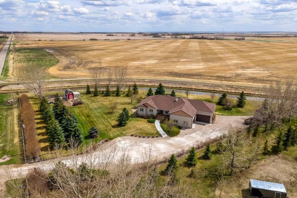 262039 Township Road 224 Rural Wheatland County AB T0J 0M0