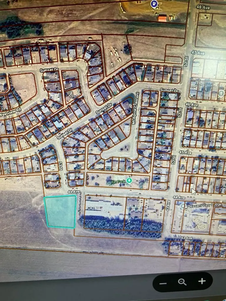 5310 44 Avenue Spirit River AB T0H 3G0