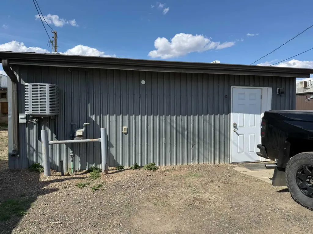 141 5 Avenue W Bow Island AB T0K 0G0