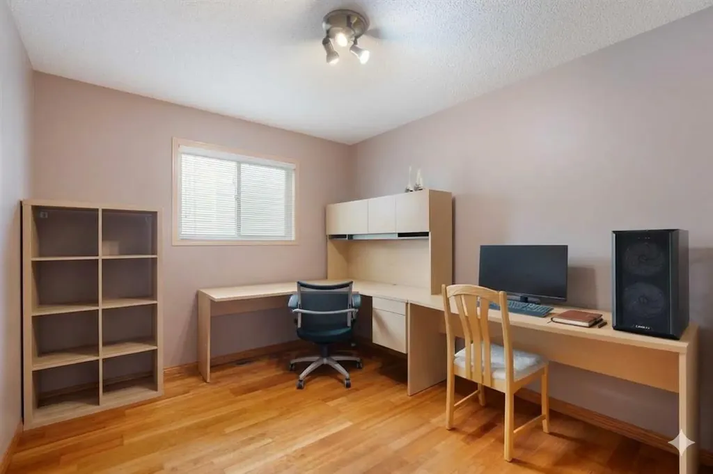 113 Sierra Vista Terrace SW Calgary AB T3H 3C4