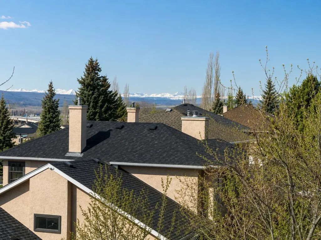 113 Sierra Vista Terrace SW Calgary AB T3H 3C4
