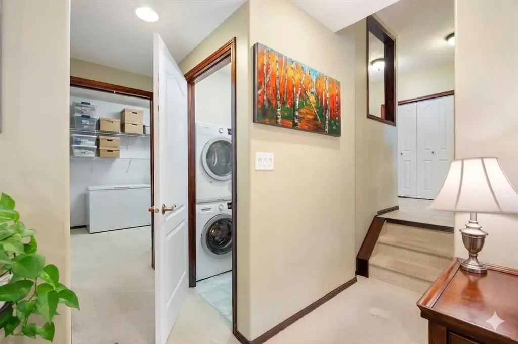 113 Sierra Vista Terrace SW Calgary AB T3H 3C4