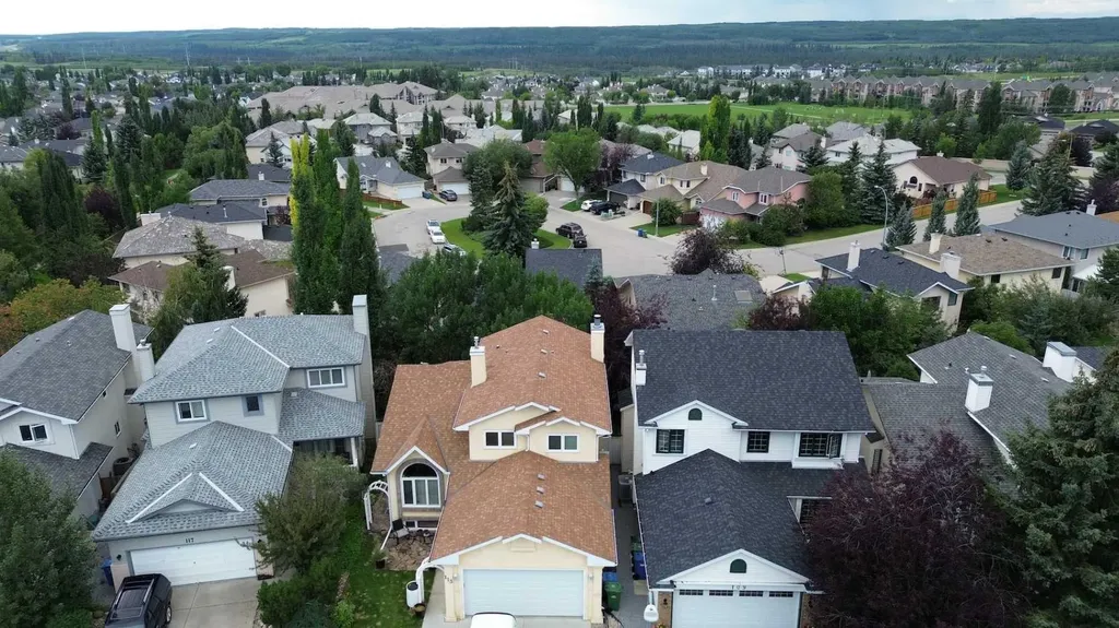 113 Sierra Vista Terrace SW Calgary AB T3H 3C4