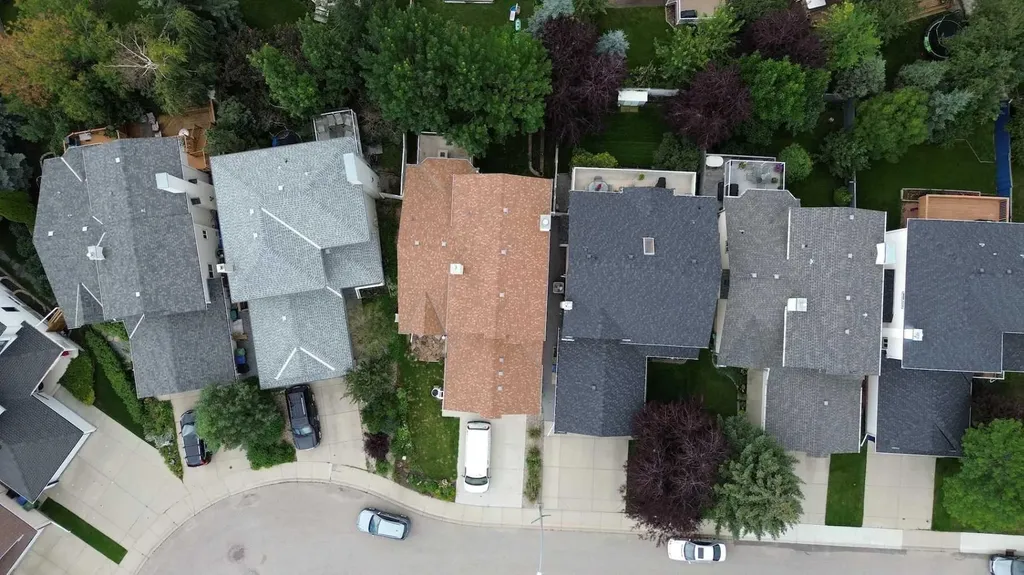 113 Sierra Vista Terrace SW Calgary AB T3H 3C4
