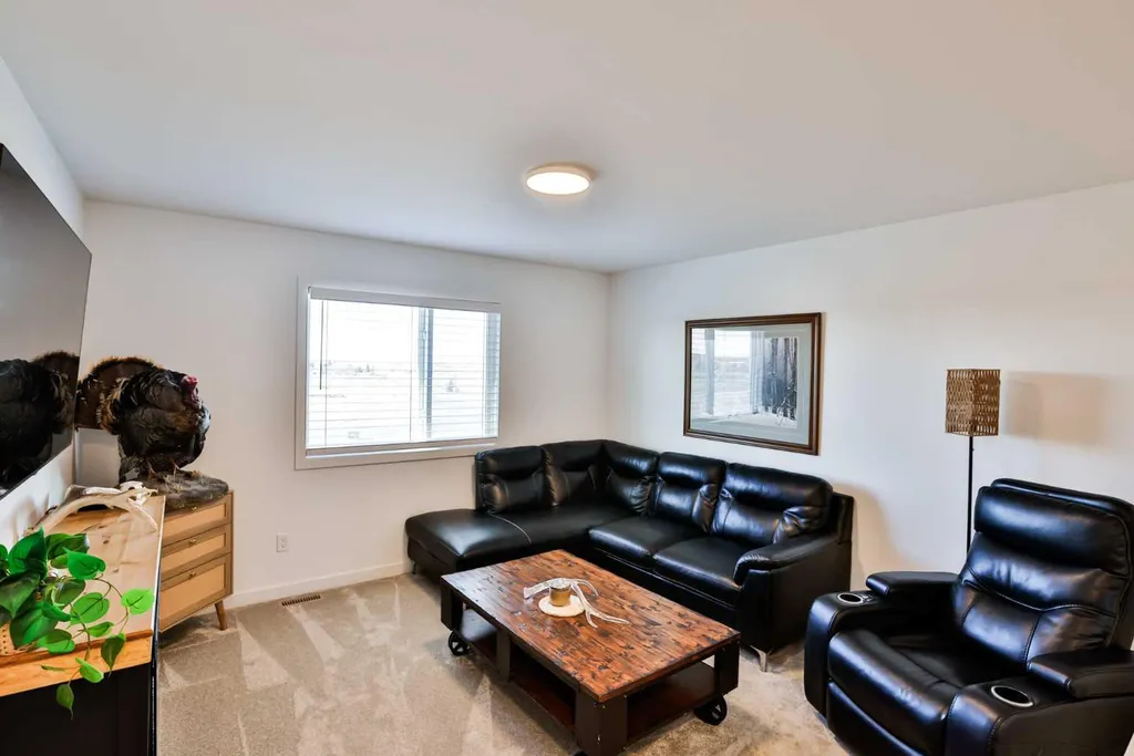 174 Caribou Bend N Lethbridge AB T1H 7J8