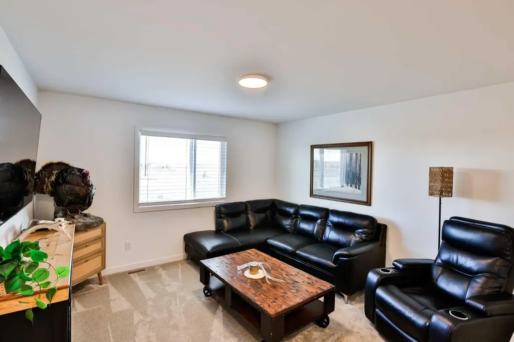 174 Caribou Bend N Lethbridge AB T1H 7J8