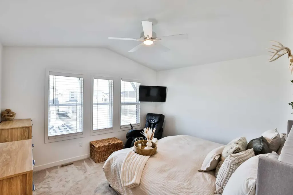 174 Caribou Bend N Lethbridge AB T1H 7J8