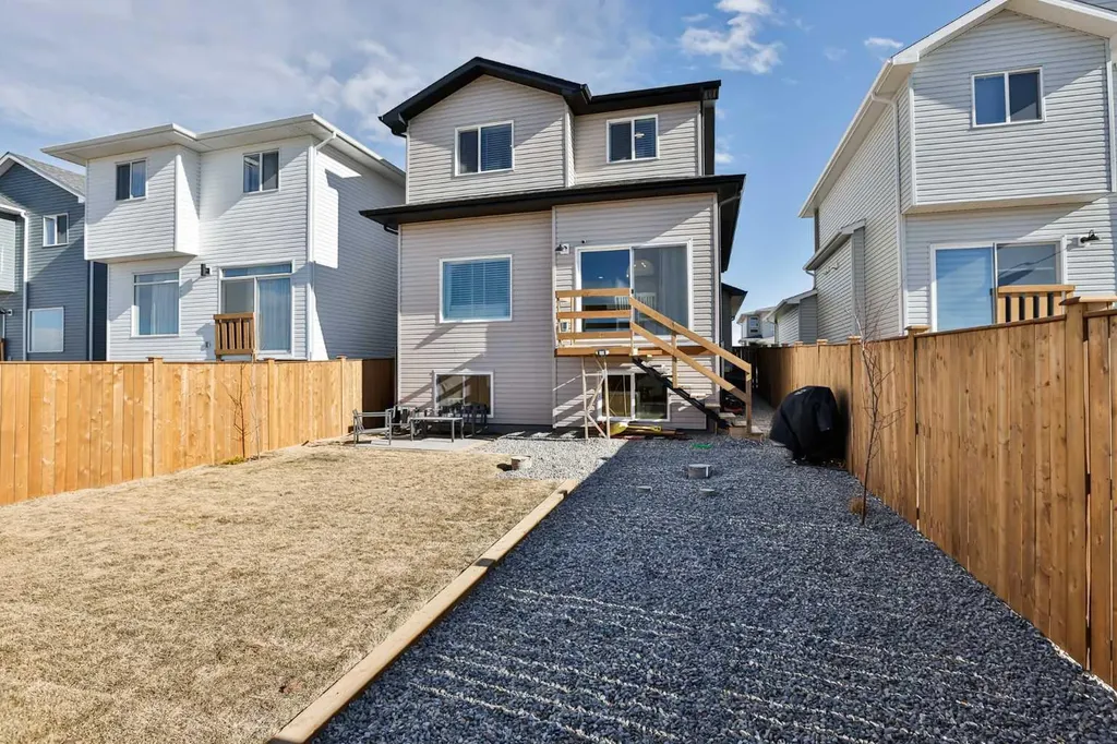 174 Caribou Bend N Lethbridge AB T1H 7J8