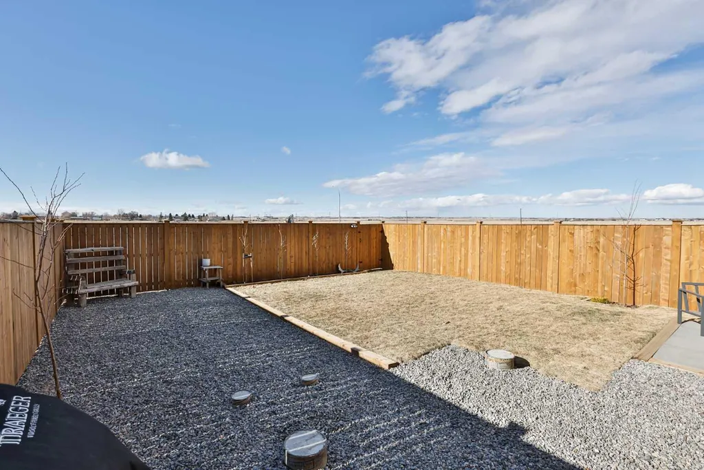 174 Caribou Bend N Lethbridge AB T1H 7J8