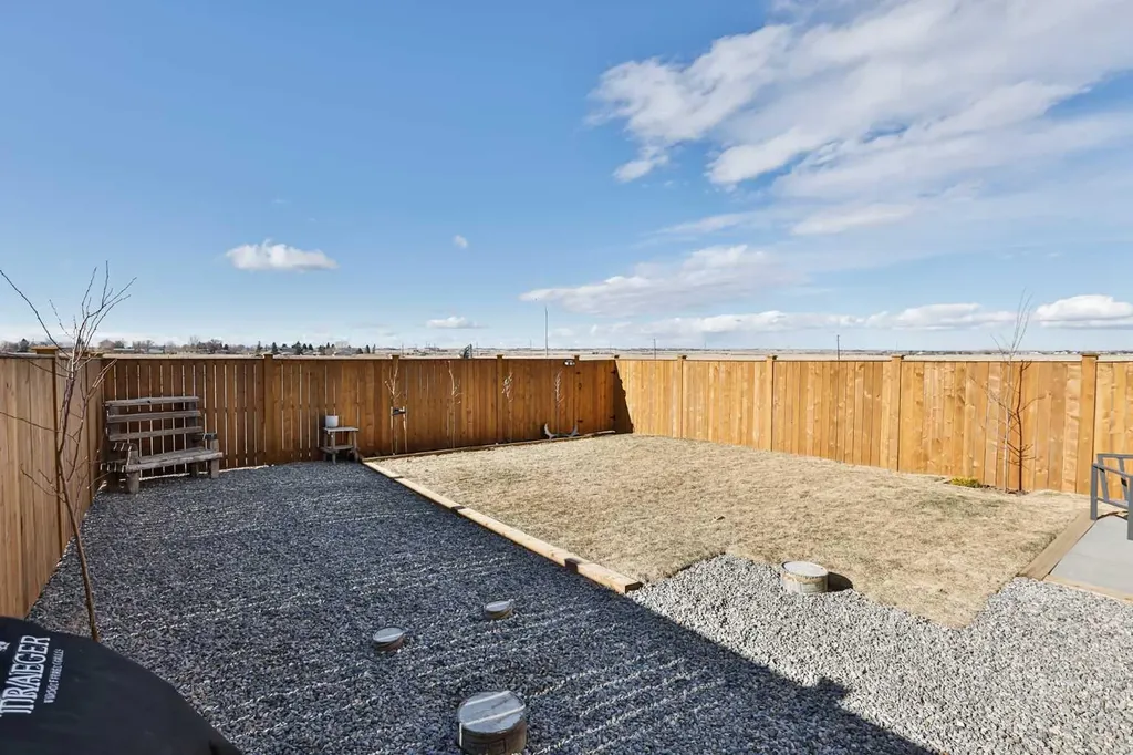174 Caribou Bend N Lethbridge AB T1H 7J8