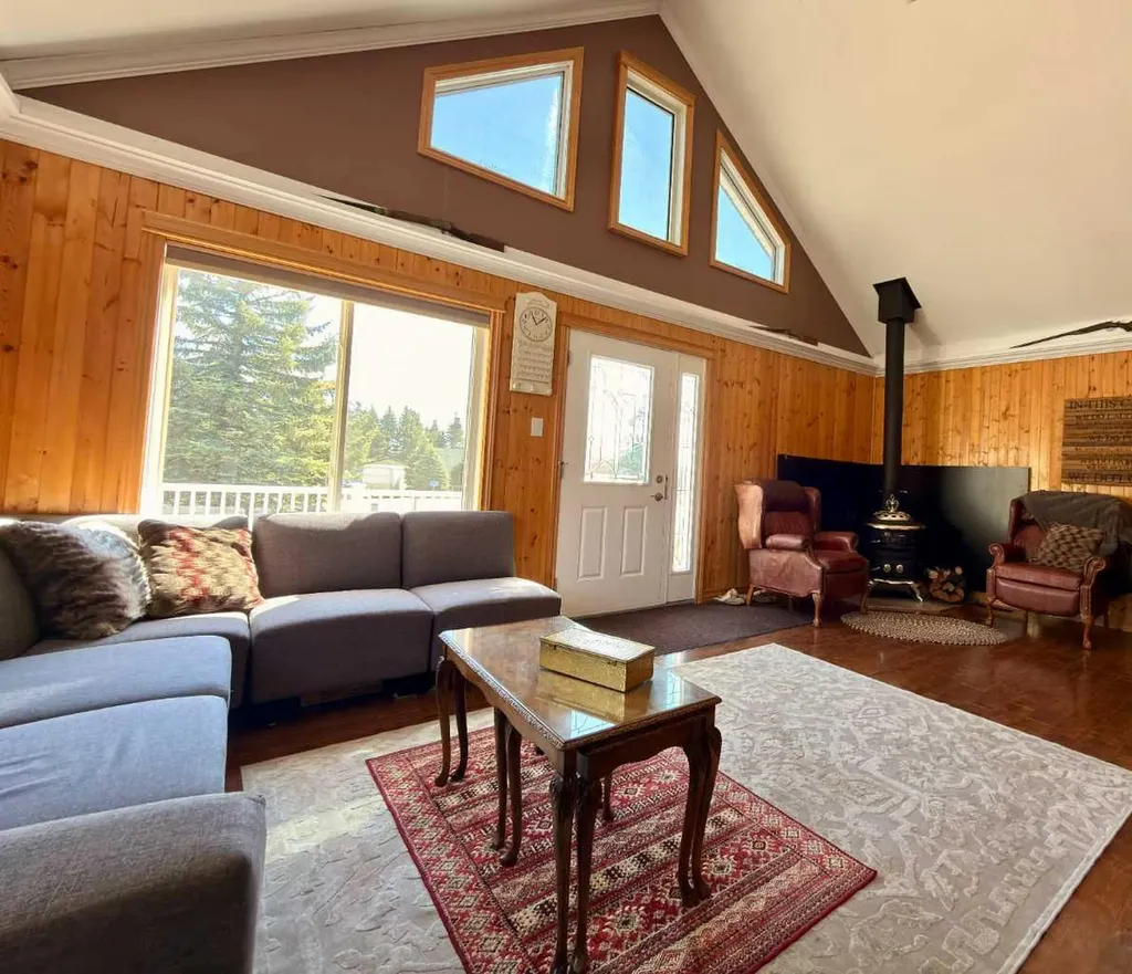 62045 Twp 462 Buck Lake AB T0C 0T0