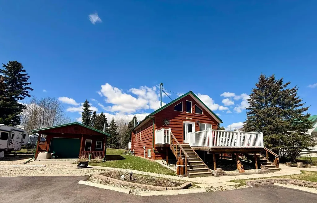 62045 Twp 462 Buck Lake AB T0C 0T0