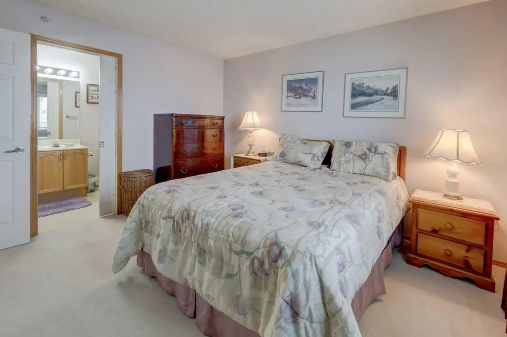 950 Arbour Lake Road NW Calgary AB T3G 5B3