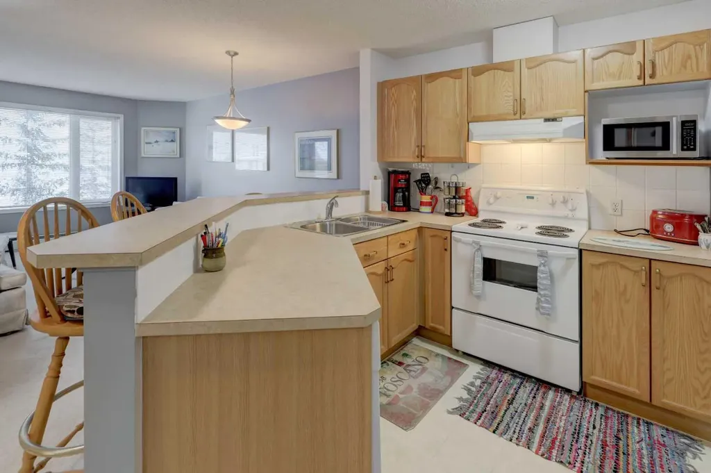 950 Arbour Lake Road NW Calgary AB T3G 5B3
