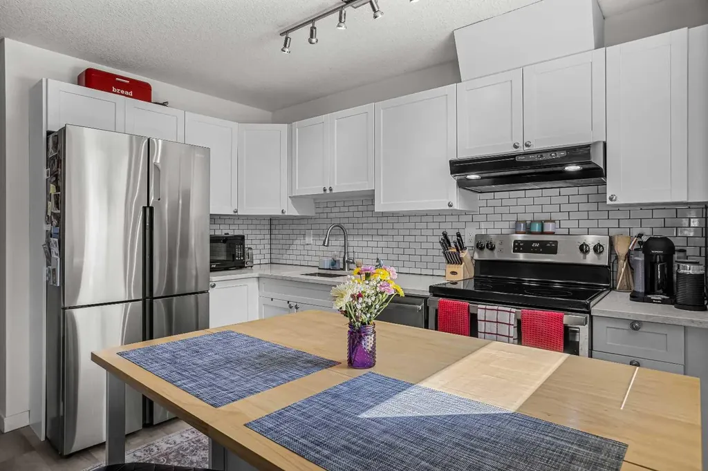 186 Kananaskis Way Canmore AB T1W 0A2