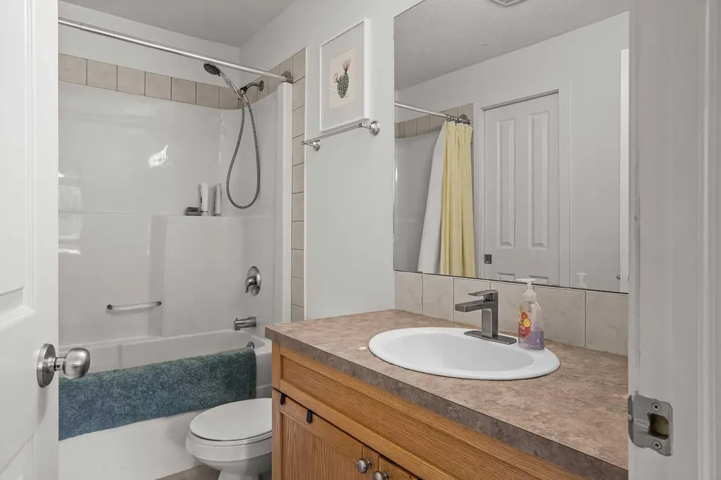 186 Kananaskis Way Canmore AB T1W 0A2