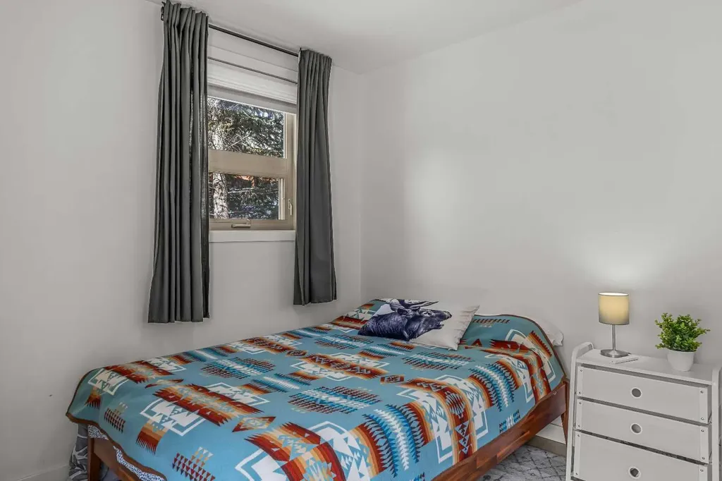 186 Kananaskis Way Canmore AB T1W 0A2
