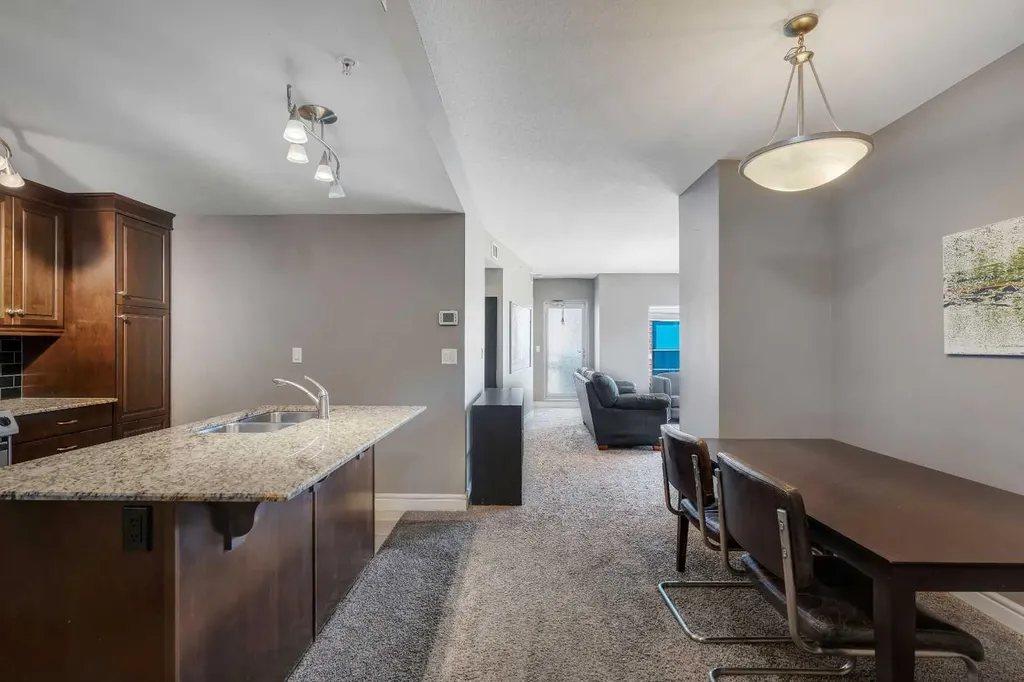 910 5 Avenue SW Calgary AB T2P 0C3