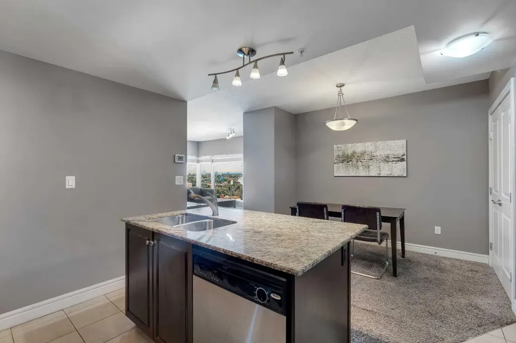 910 5 Avenue SW Calgary AB T2P 0C3