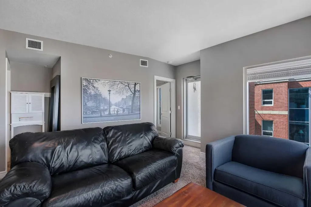 910 5 Avenue SW Calgary AB T2P 0C3